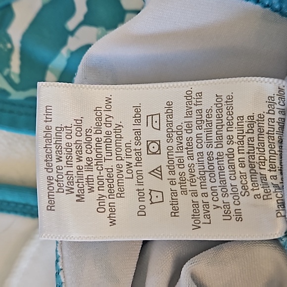 Danskin exercise top. - Picture 5 of 6